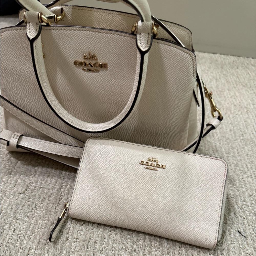 Coach purse crossbody